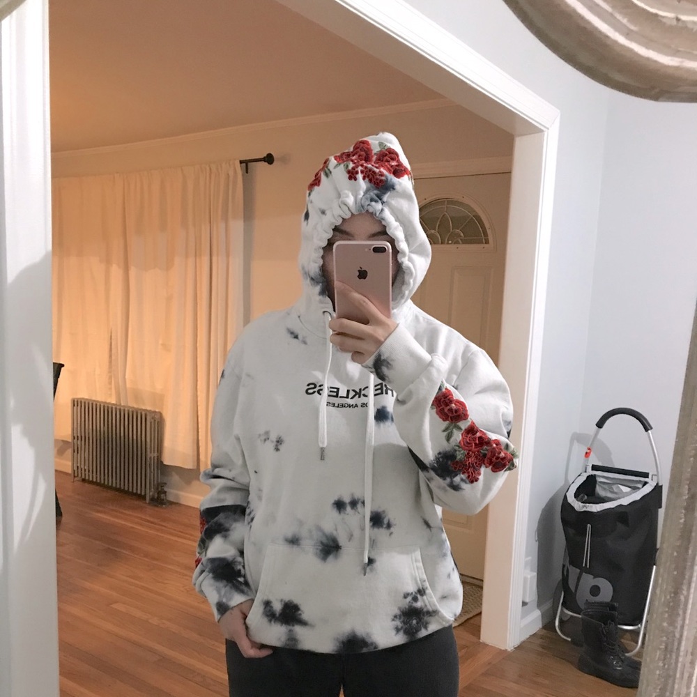 RECKLESS MARBLE FLORAL SLEEVE HOODIE